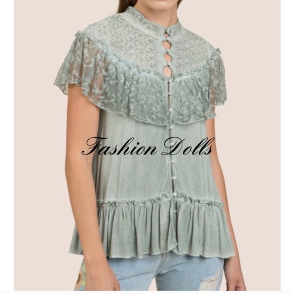 💼S-L♠️Sweet Dream Victorian Peek-A-Boo Button Top - Picture 2 of 8